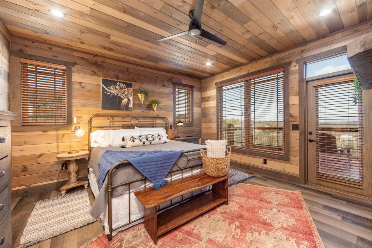 Splash Mountain Pool Hot Tub Theater Game Room Sevierville Exterior photo